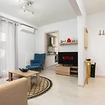 Elysium House Bright Floor With Terrace Location *
