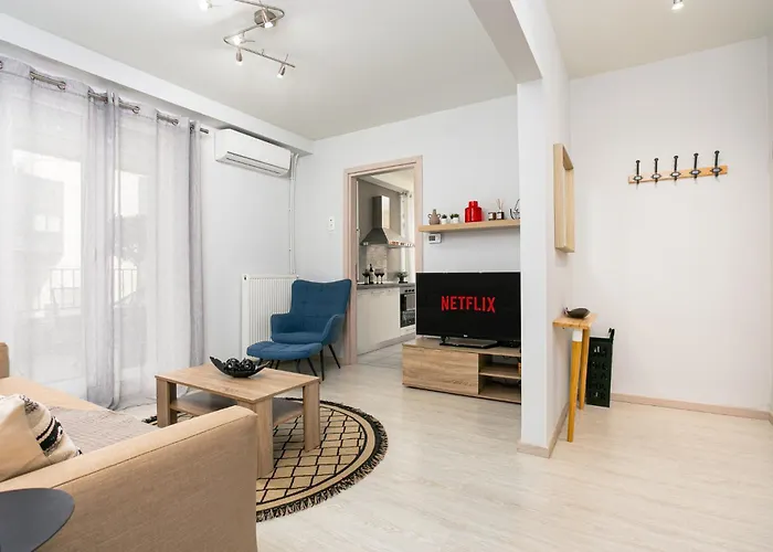 Elysium House Bright Floor With Terrace Location *